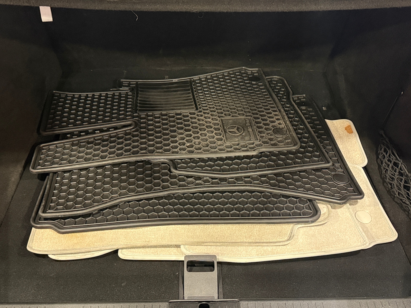 Thumbnail: 2010 Mercedes-Benz S-Class - 6