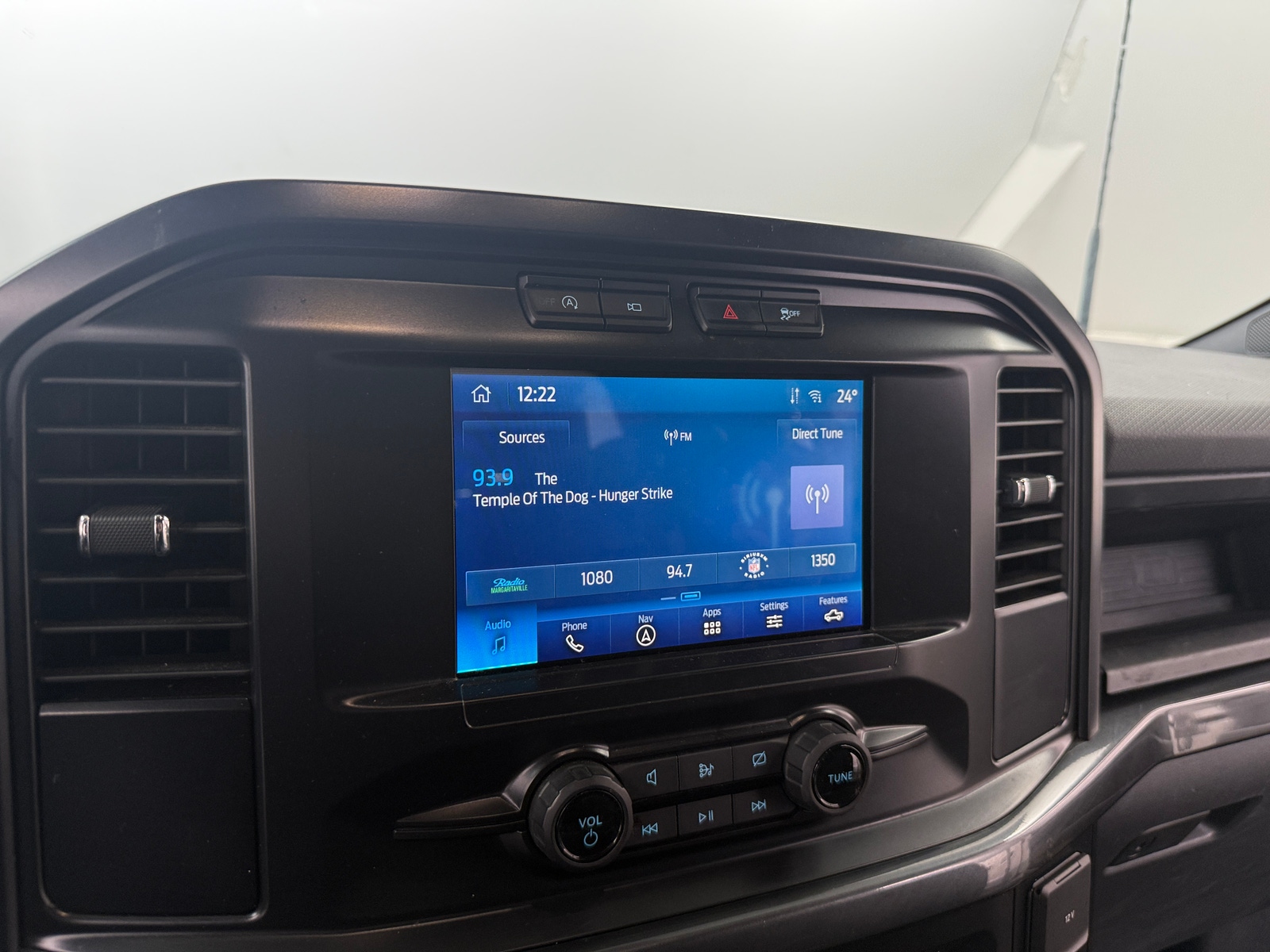 Thumbnail: 2023 Ford Econoline - 4