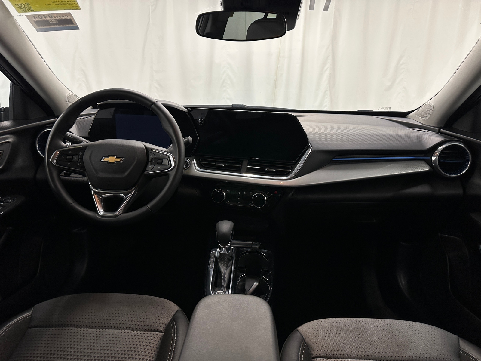 Thumbnail: 2025 Chevrolet Trax - 3