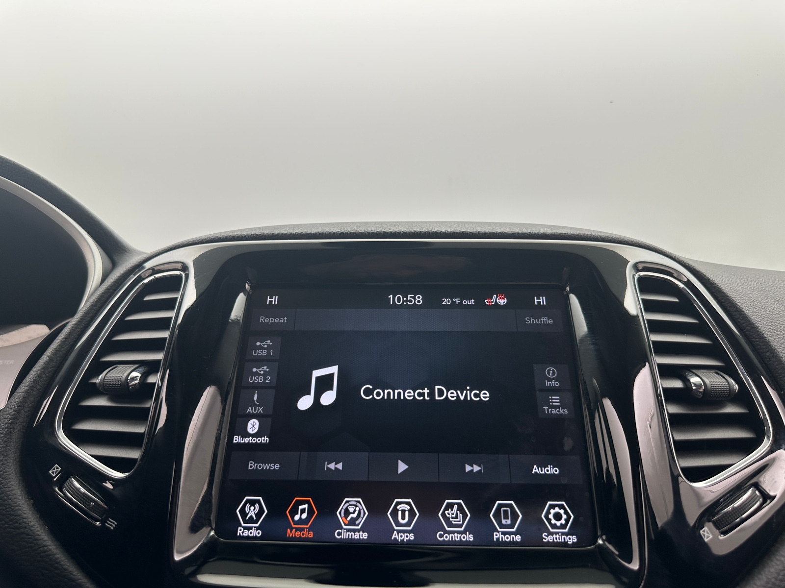 Thumbnail: 2020 Jeep Compass - 3