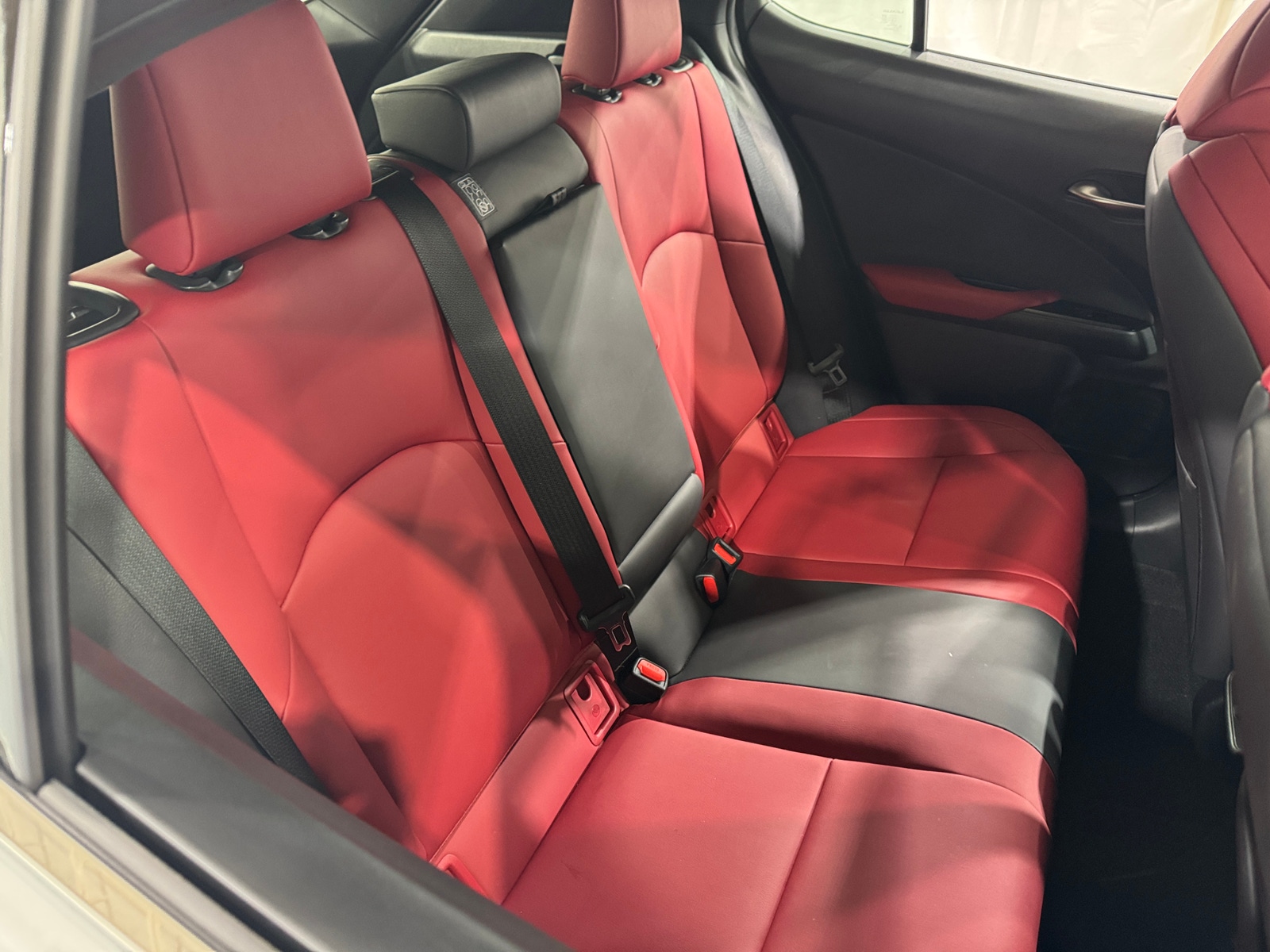 Thumbnail: 2023 Lexus UX - 6