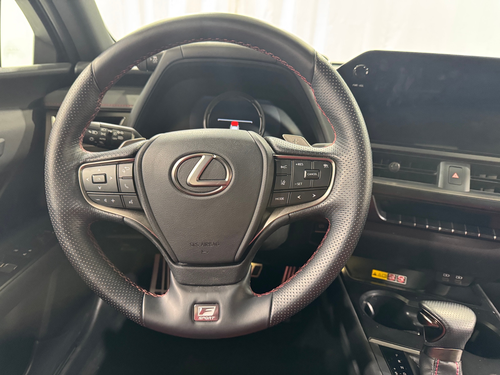 Thumbnail: 2023 Lexus UX - 5