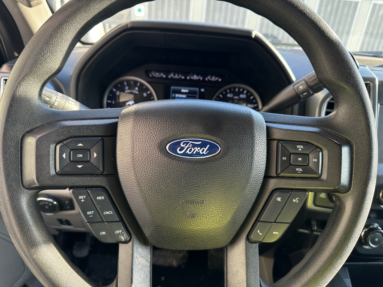 Thumbnail: 2020 Ford Econoline - 5