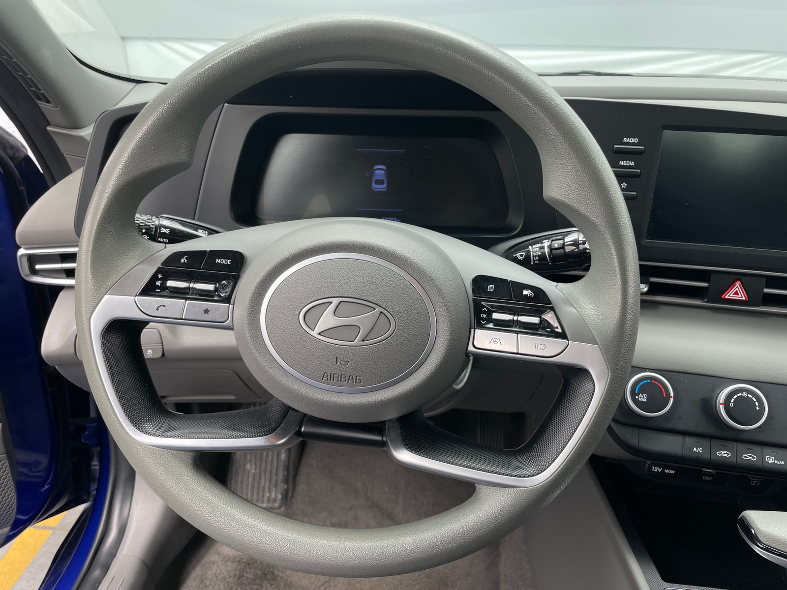 Thumbnail: 2024 Hyundai Elantra - 5