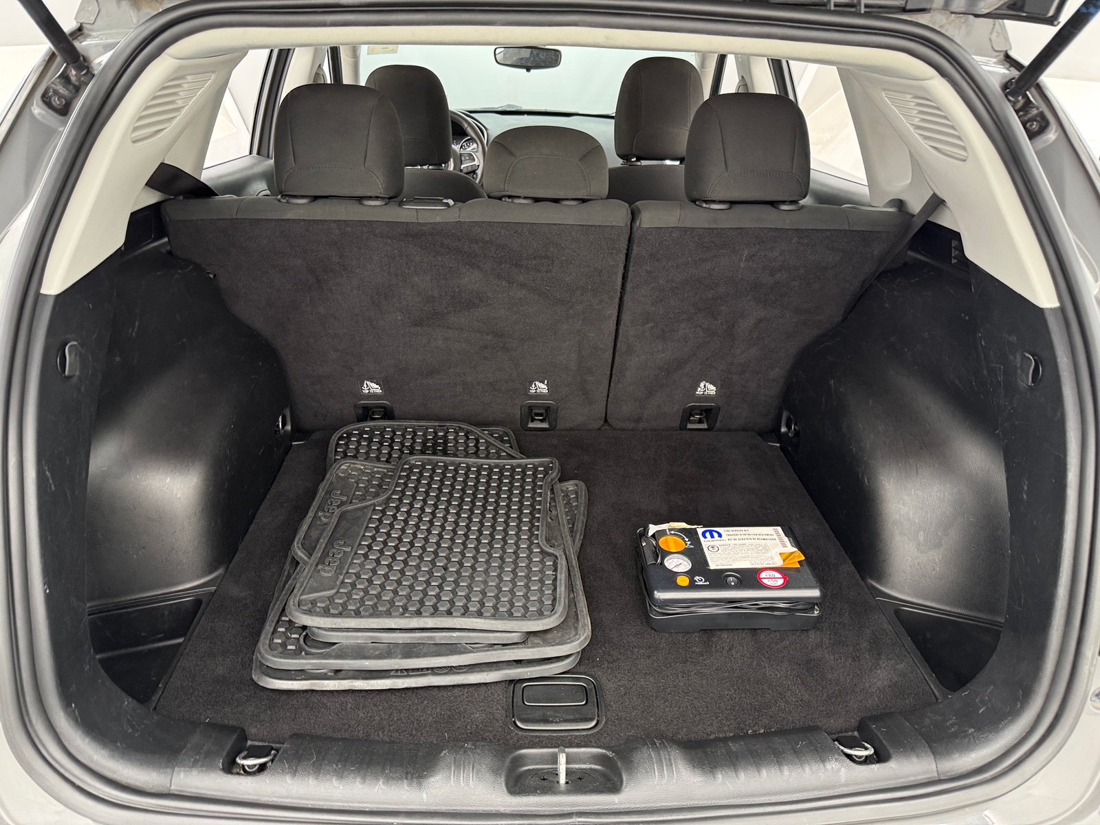 Thumbnail: 2019 Jeep Compass - 7