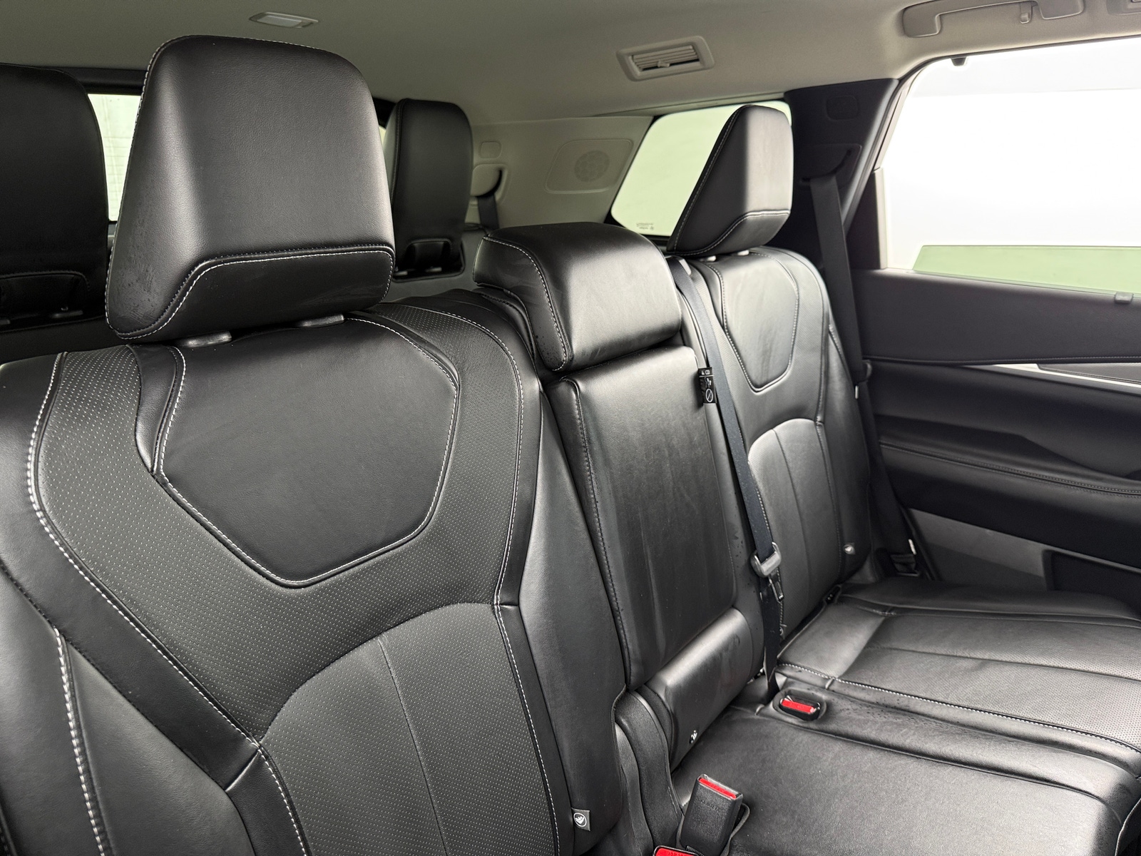 Thumbnail: 2023 INFINITI QX60 - 5