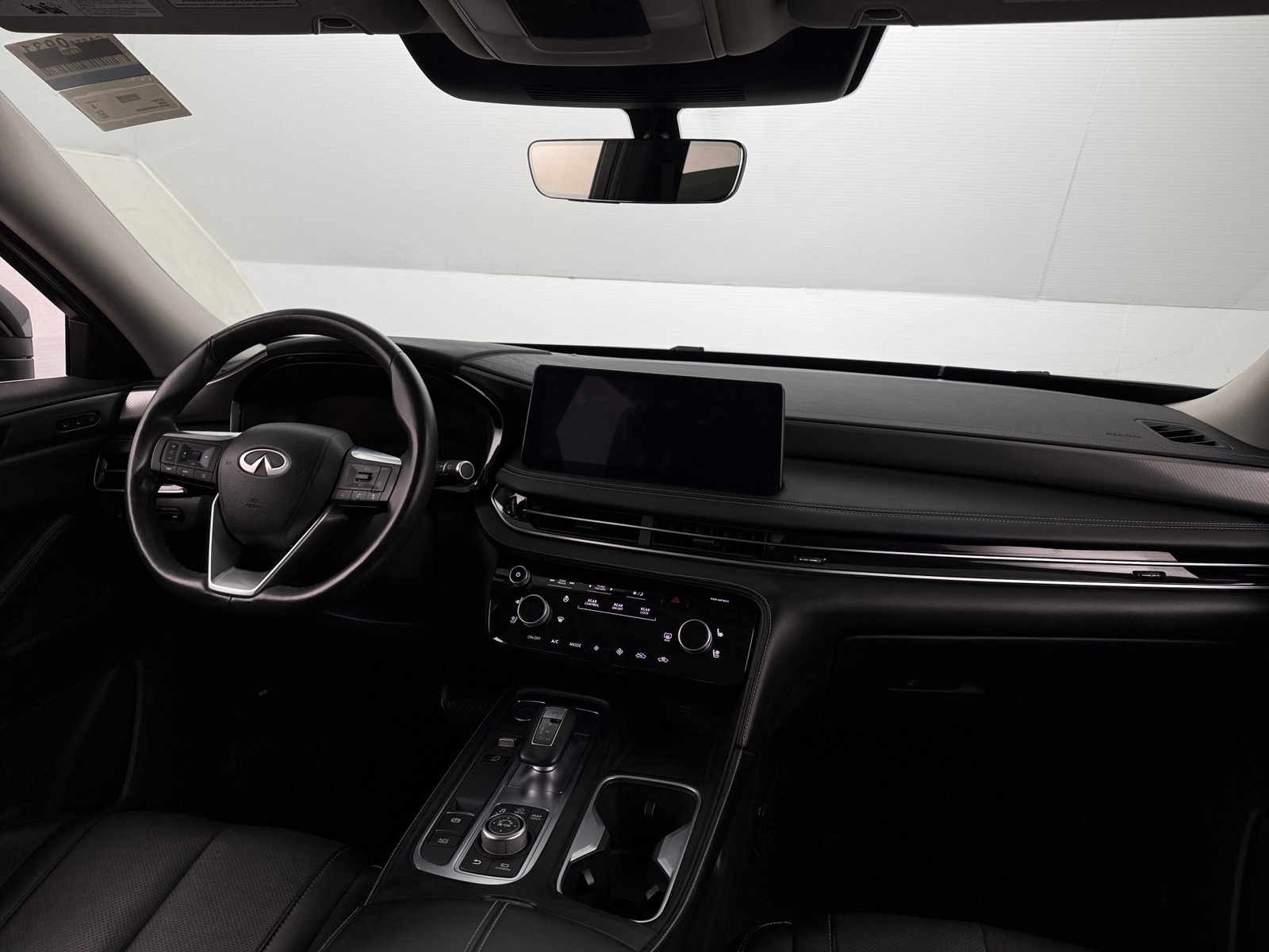 Thumbnail: 2023 INFINITI QX60 - 2