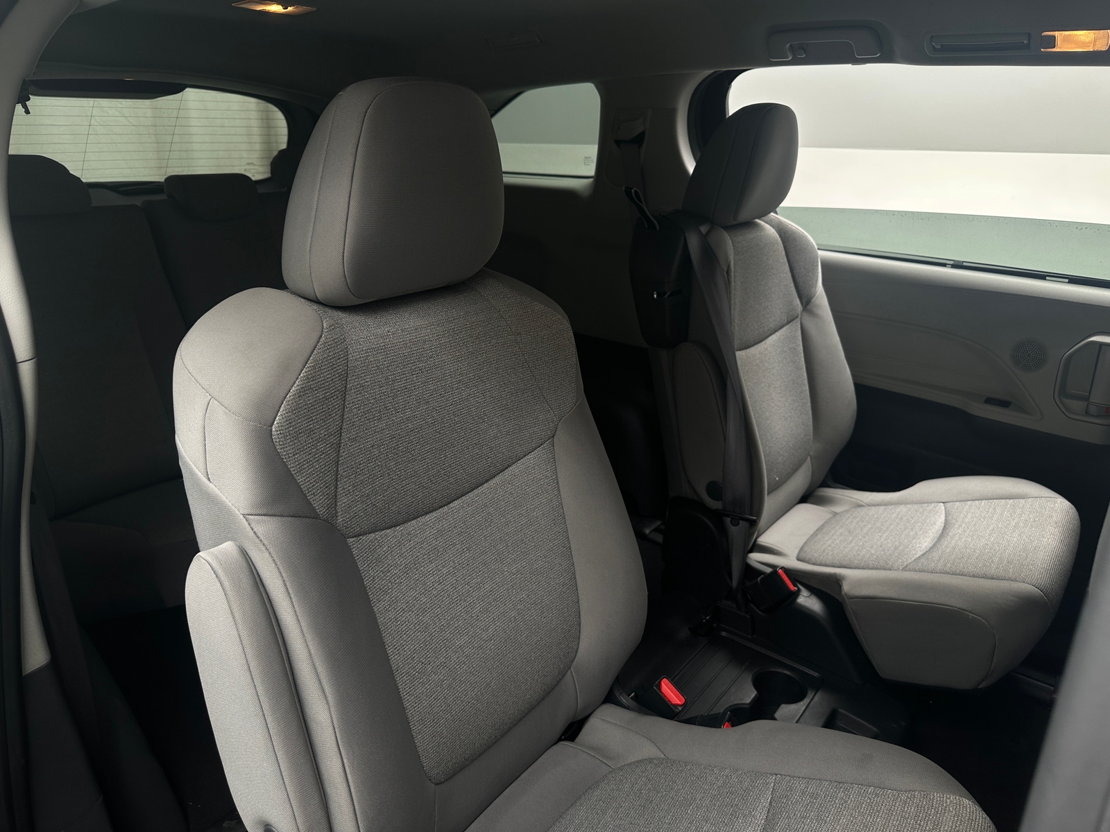 Thumbnail: 2024 Toyota Sienna - 6