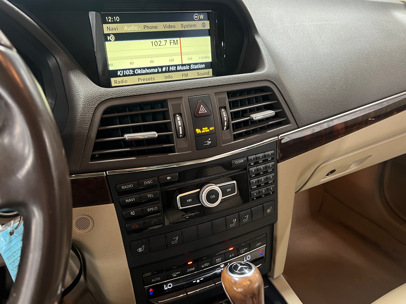 Thumbnail: 2012 Mercedes-Benz E-Class - 3