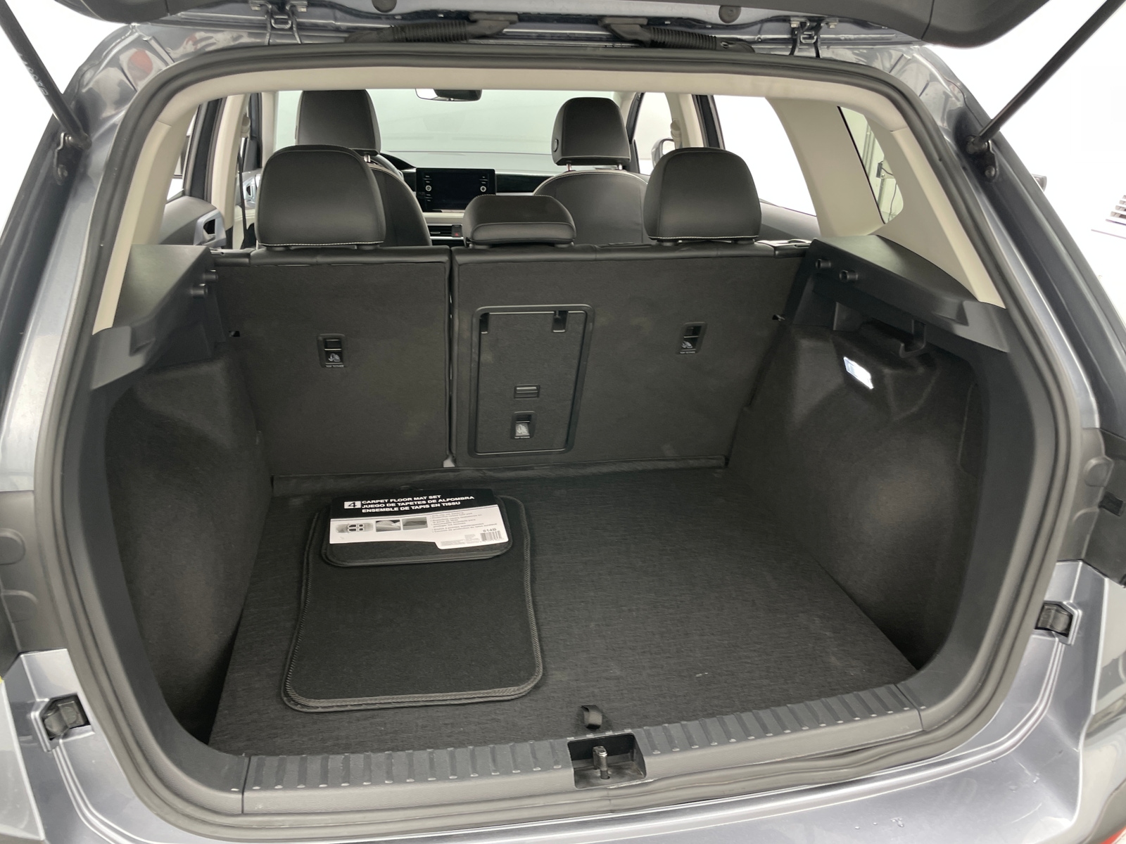 Thumbnail: 2025 Volkswagen Taos - 6