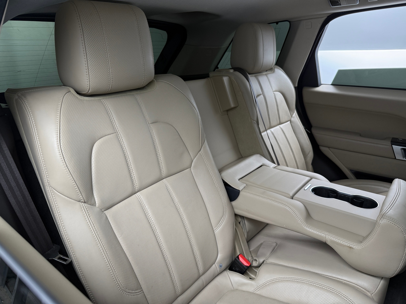 Thumbnail: 2017 Land Rover Range Rover Sport - 5