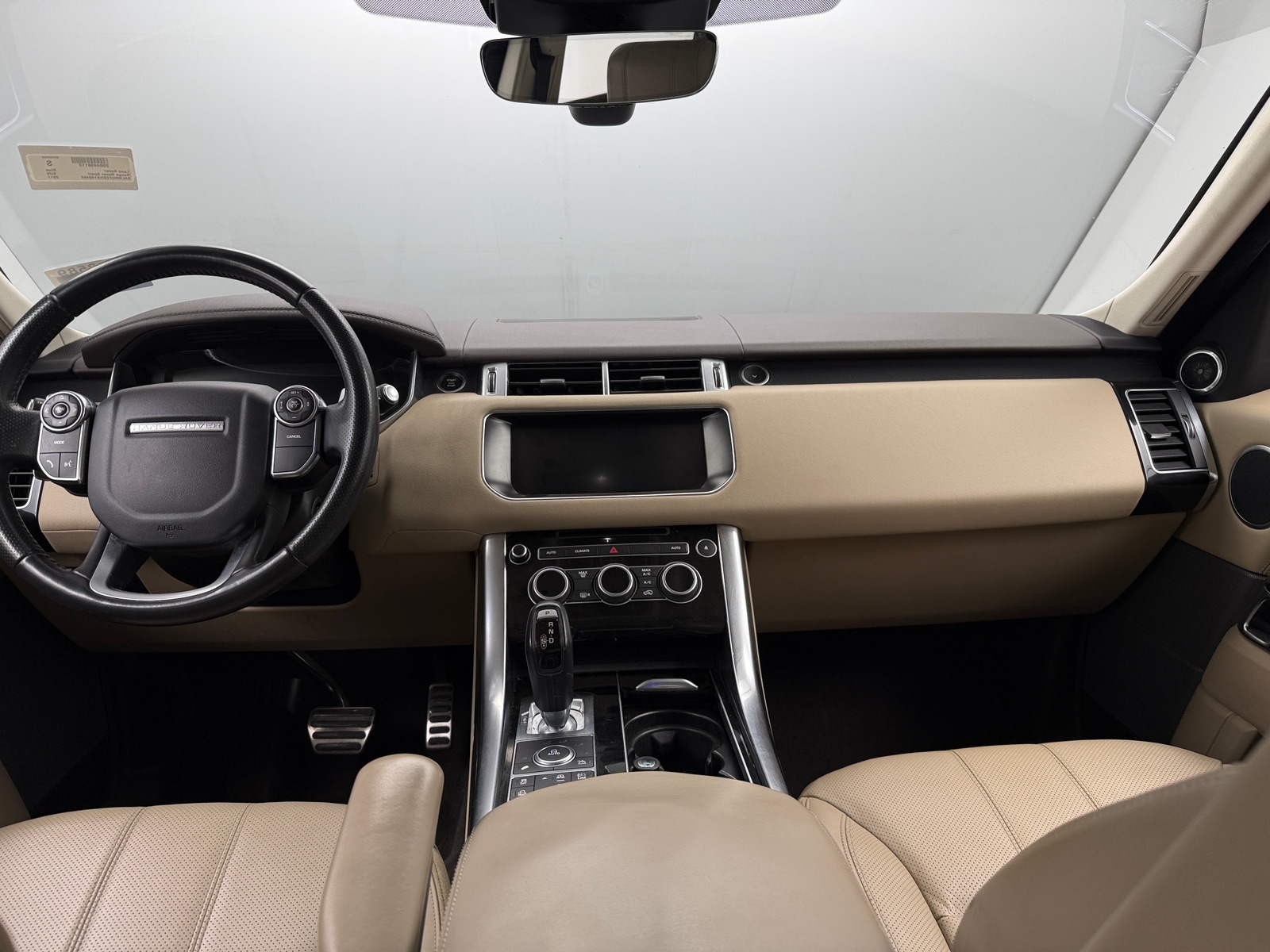 Thumbnail: 2017 Land Rover Range Rover Sport - 2