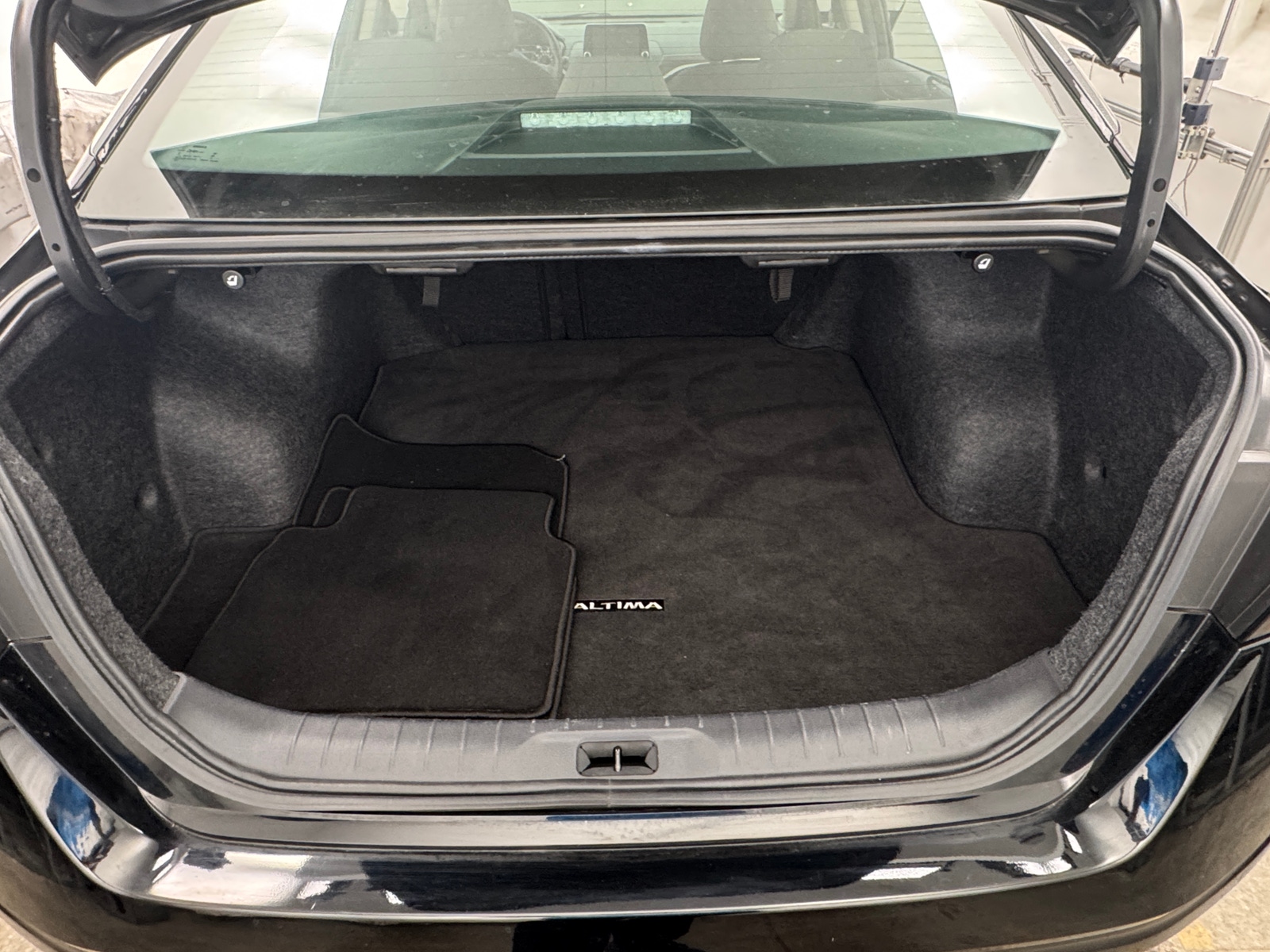 Thumbnail: 2025 Nissan Altima - 7