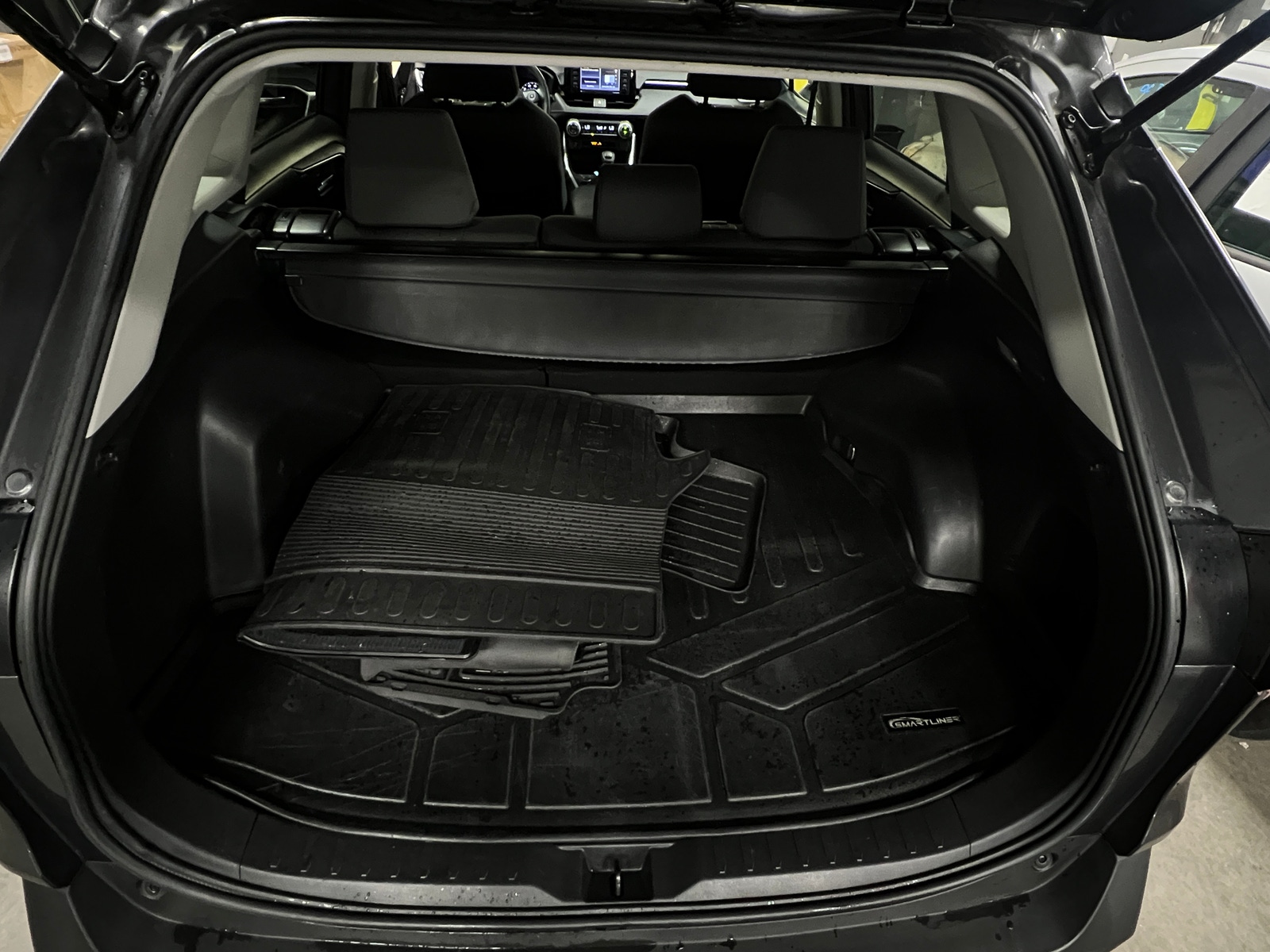 Thumbnail: 2021 Toyota RAV4 - 7