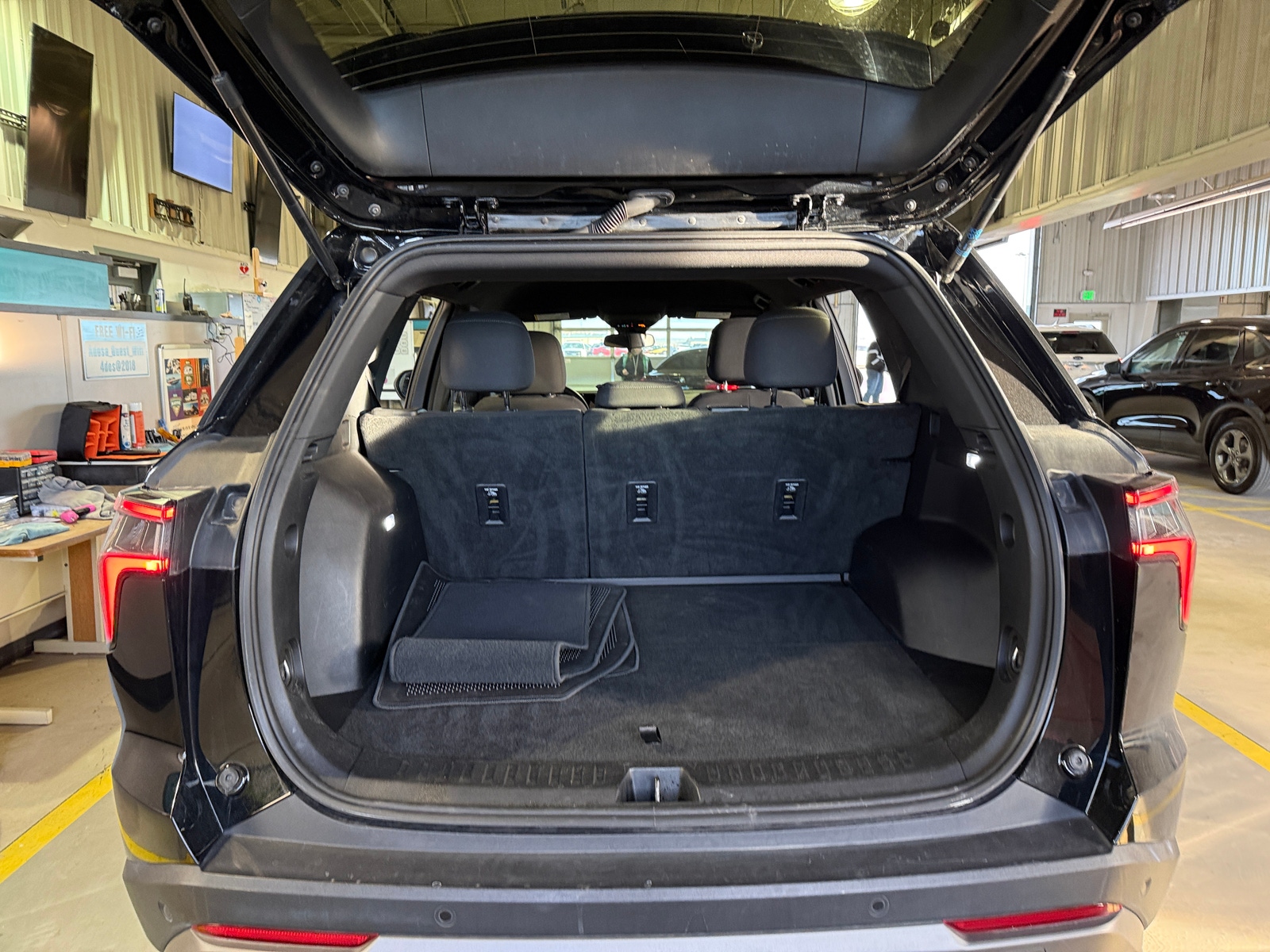 Thumbnail: 2025 Chevrolet Equinox - 7