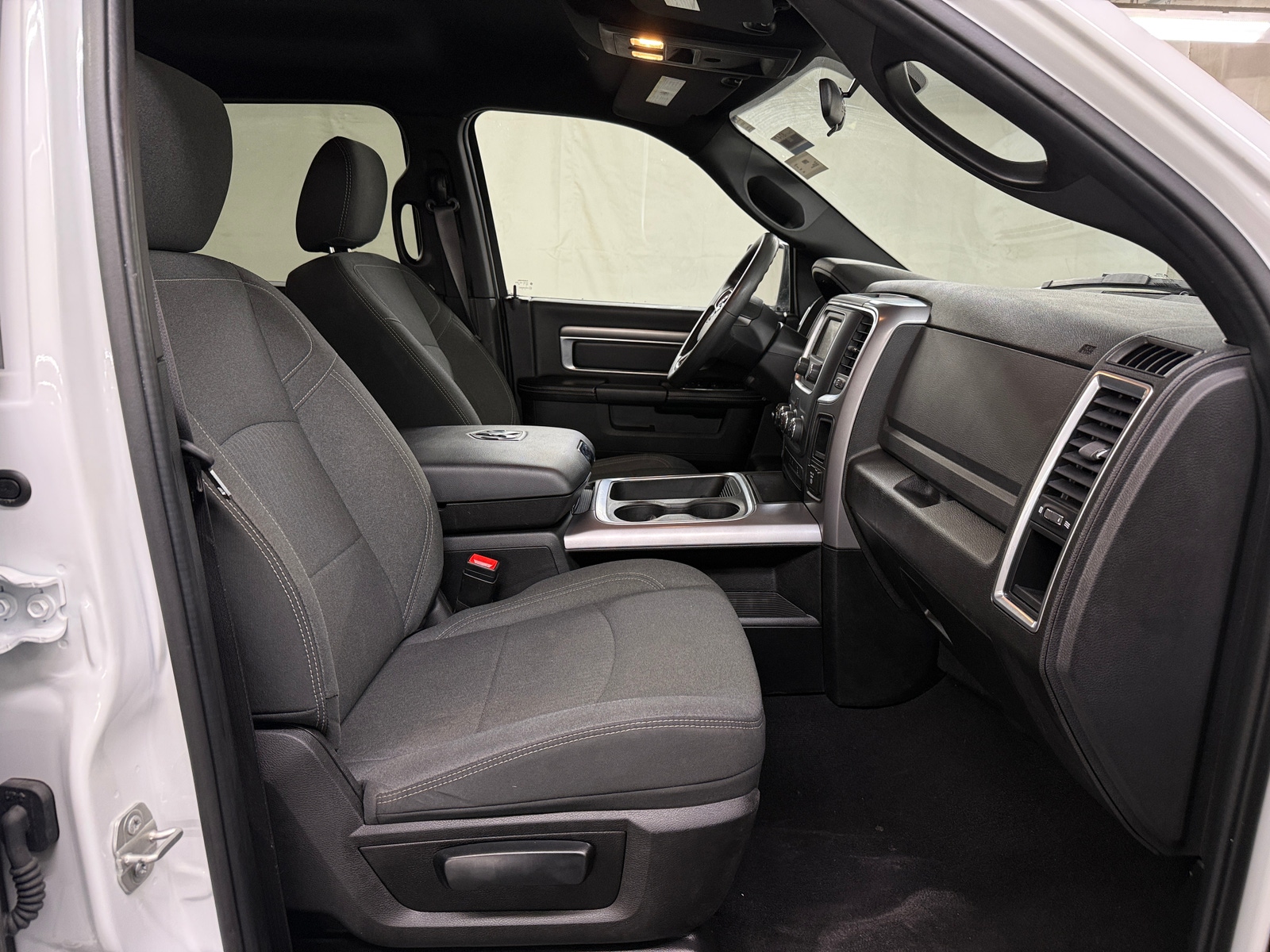 Thumbnail: 2023 RAM 1500 Classic - 2