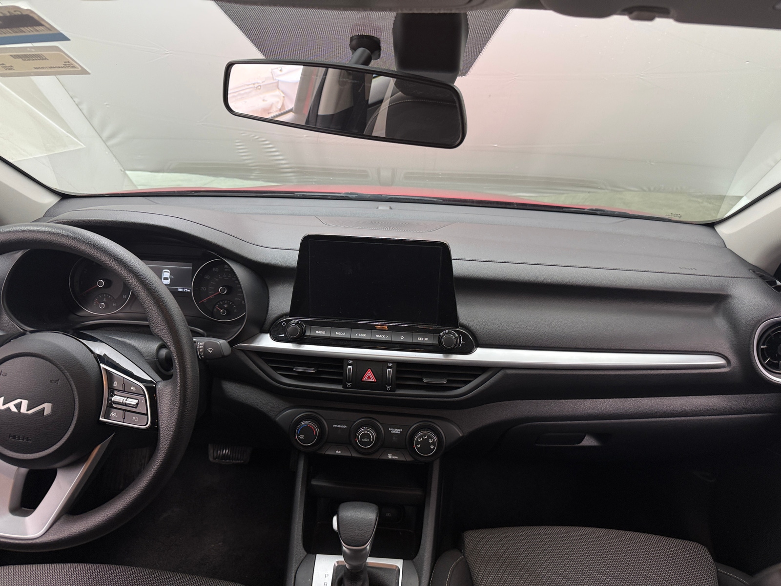 Thumbnail: 2024 Kia Forte - 3