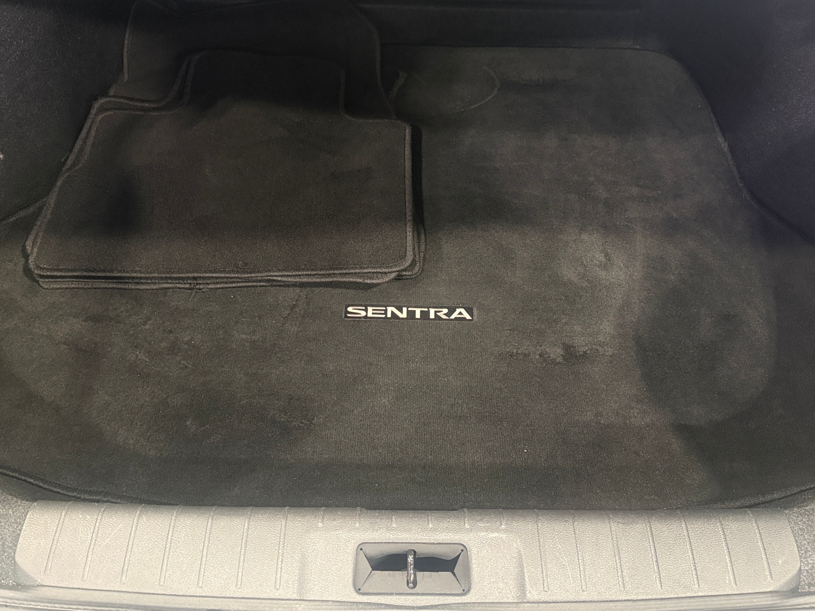 Thumbnail: 2020 Nissan Sentra - 7