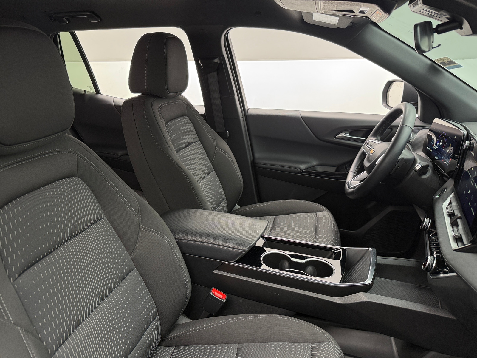 Thumbnail: 2025 Chevrolet Equinox - 2