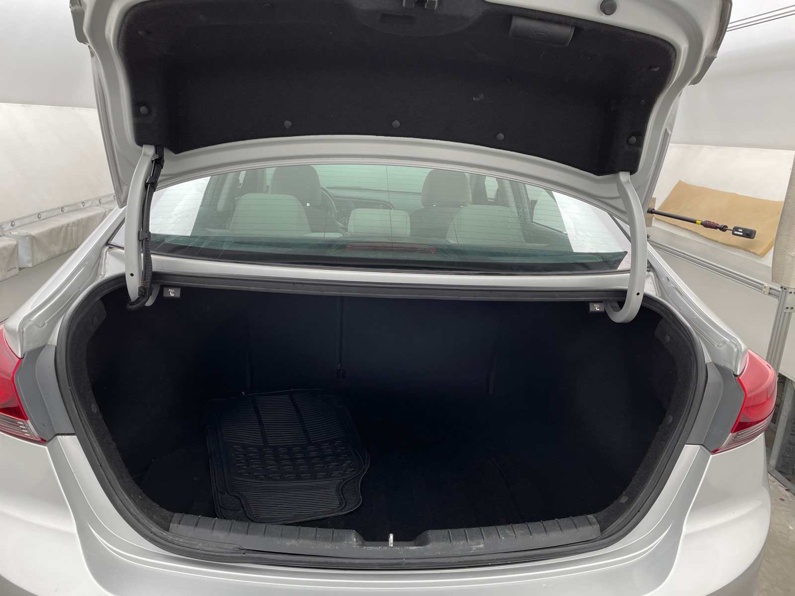 Thumbnail: 2017 Hyundai Elantra - 7