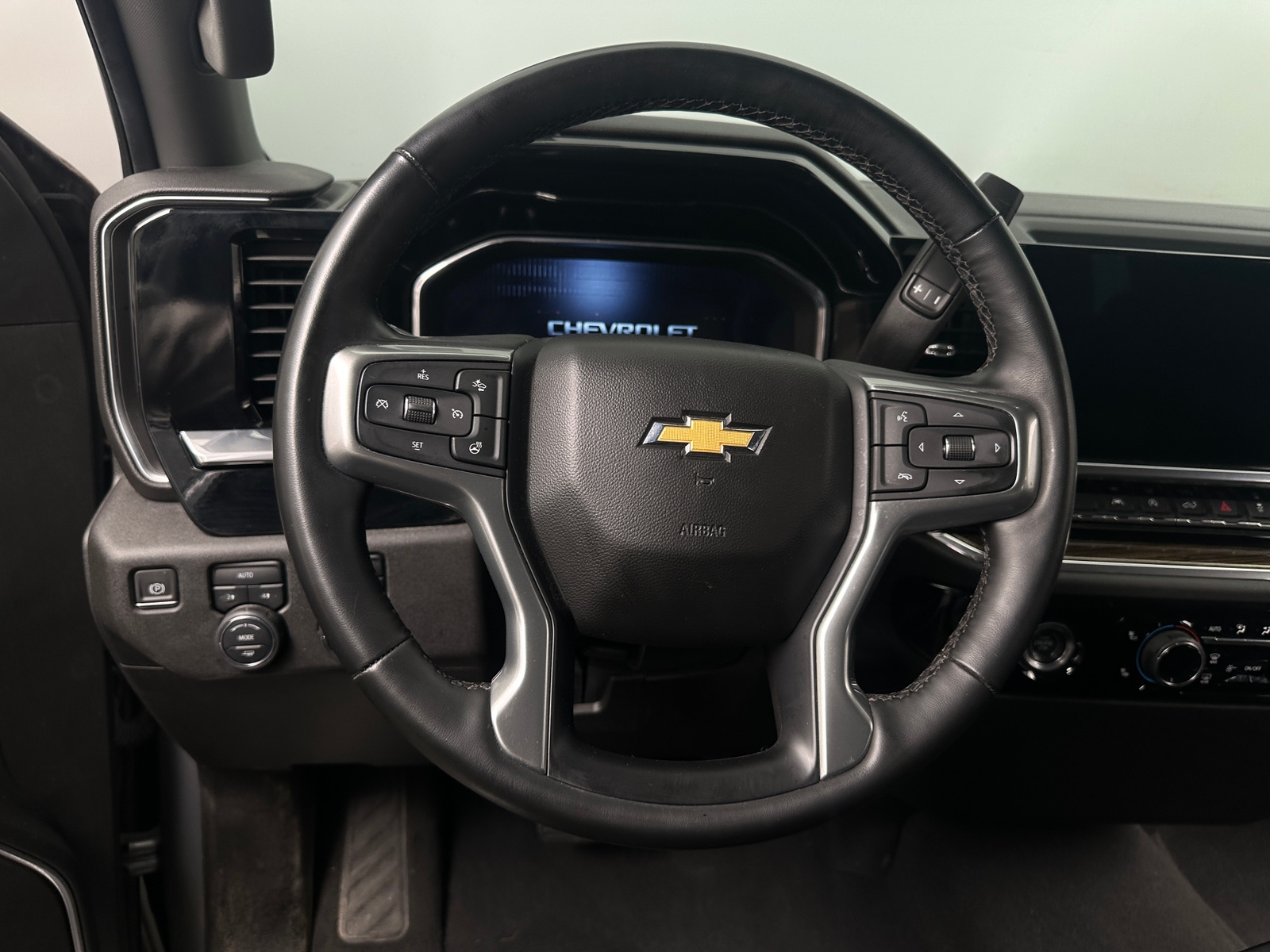 Thumbnail: 2023 Chevrolet Silverado 1500 - 5