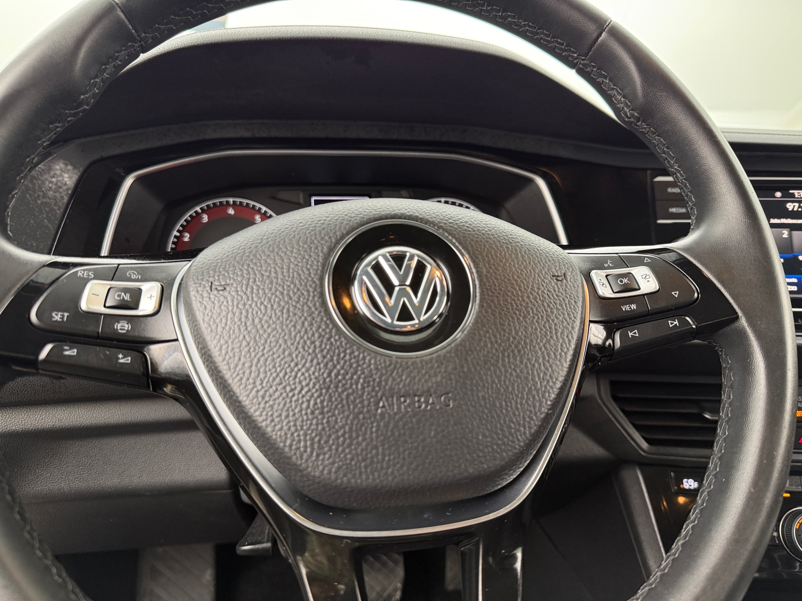 Thumbnail: 2020 Volkswagen Jetta - 4