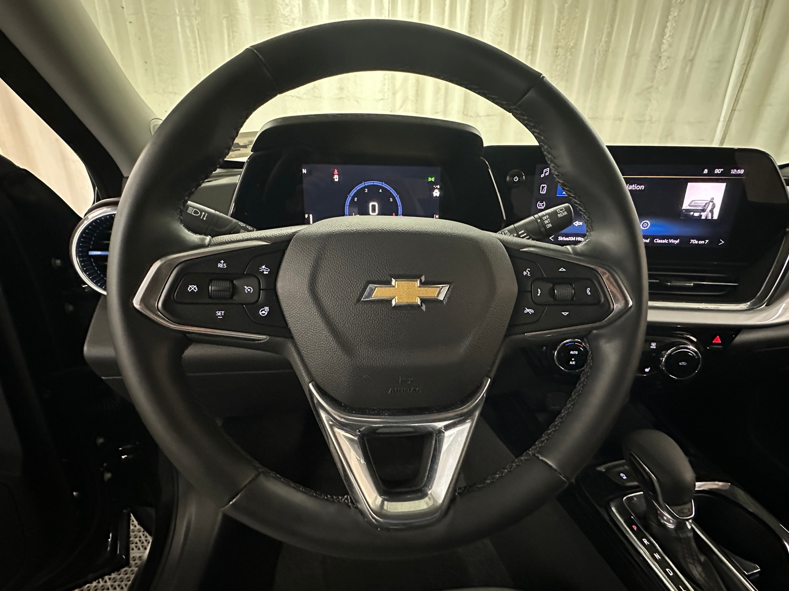 Thumbnail: 2025 Chevrolet Trax - 5