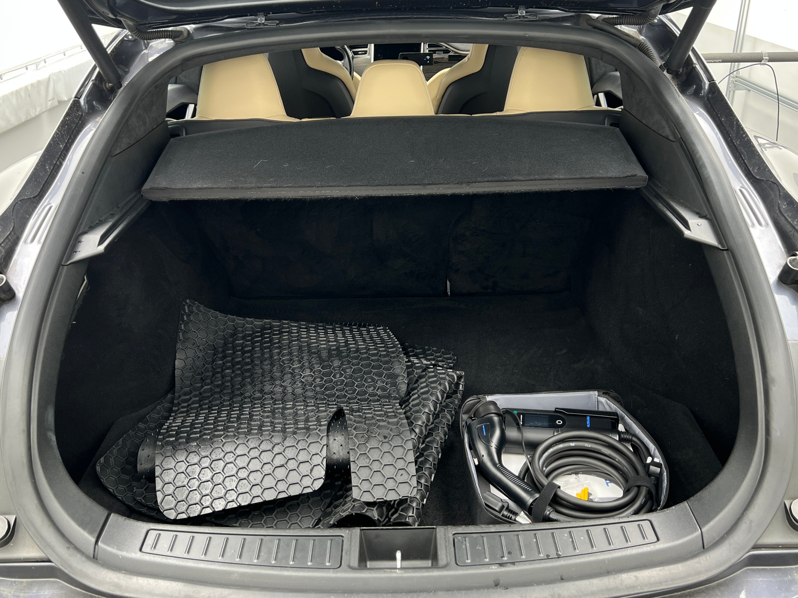 Thumbnail: 2016 Tesla Model S - 6