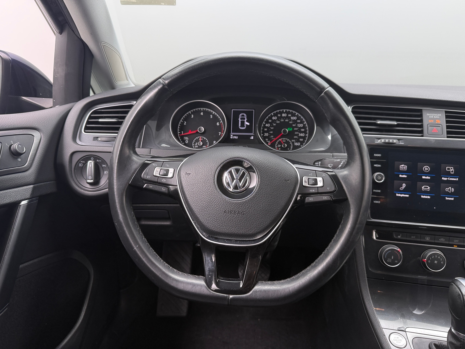 Thumbnail: 2019 Volkswagen Golf - 4