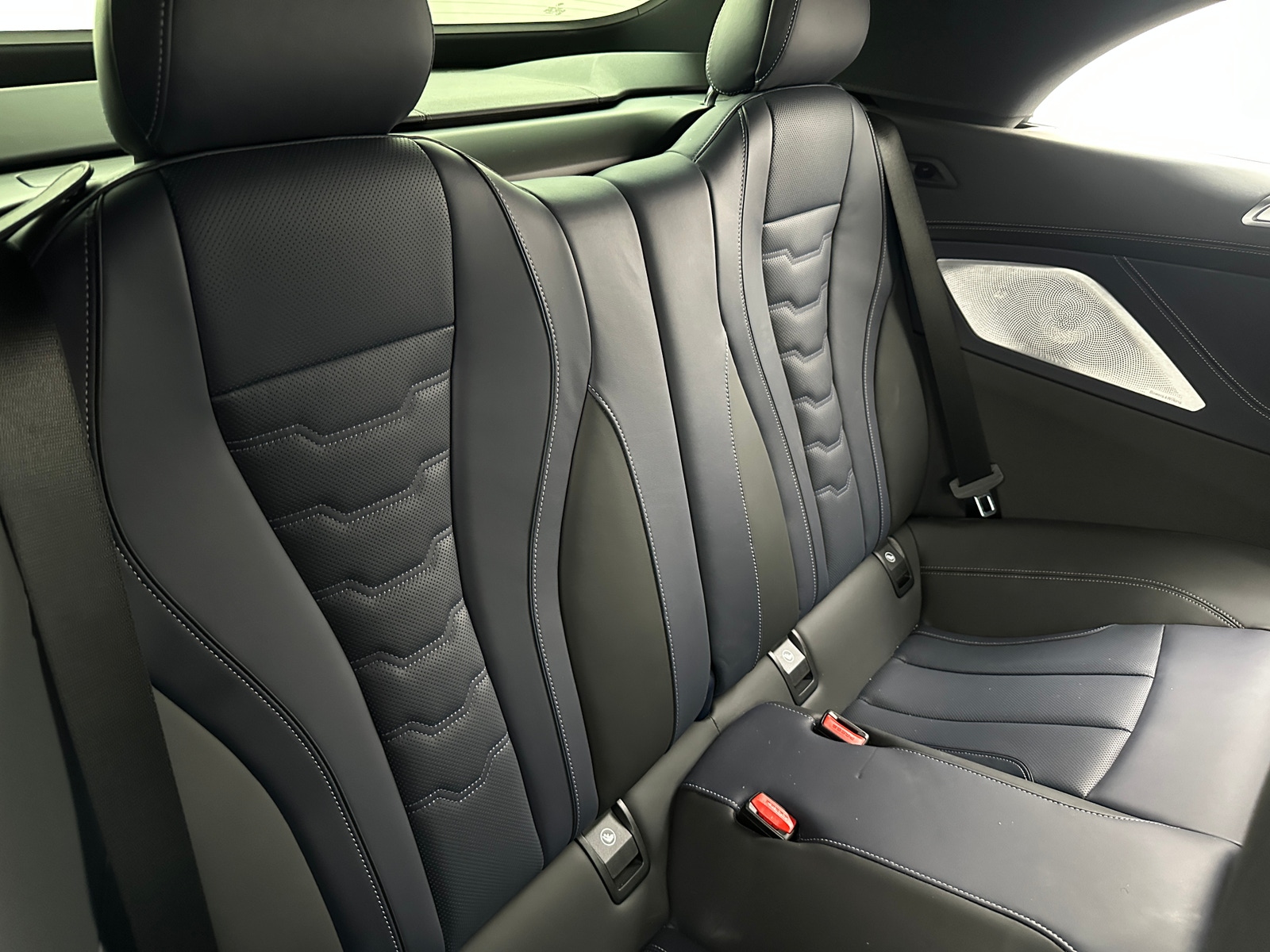 Thumbnail: 2025 BMW 8 Series - 5