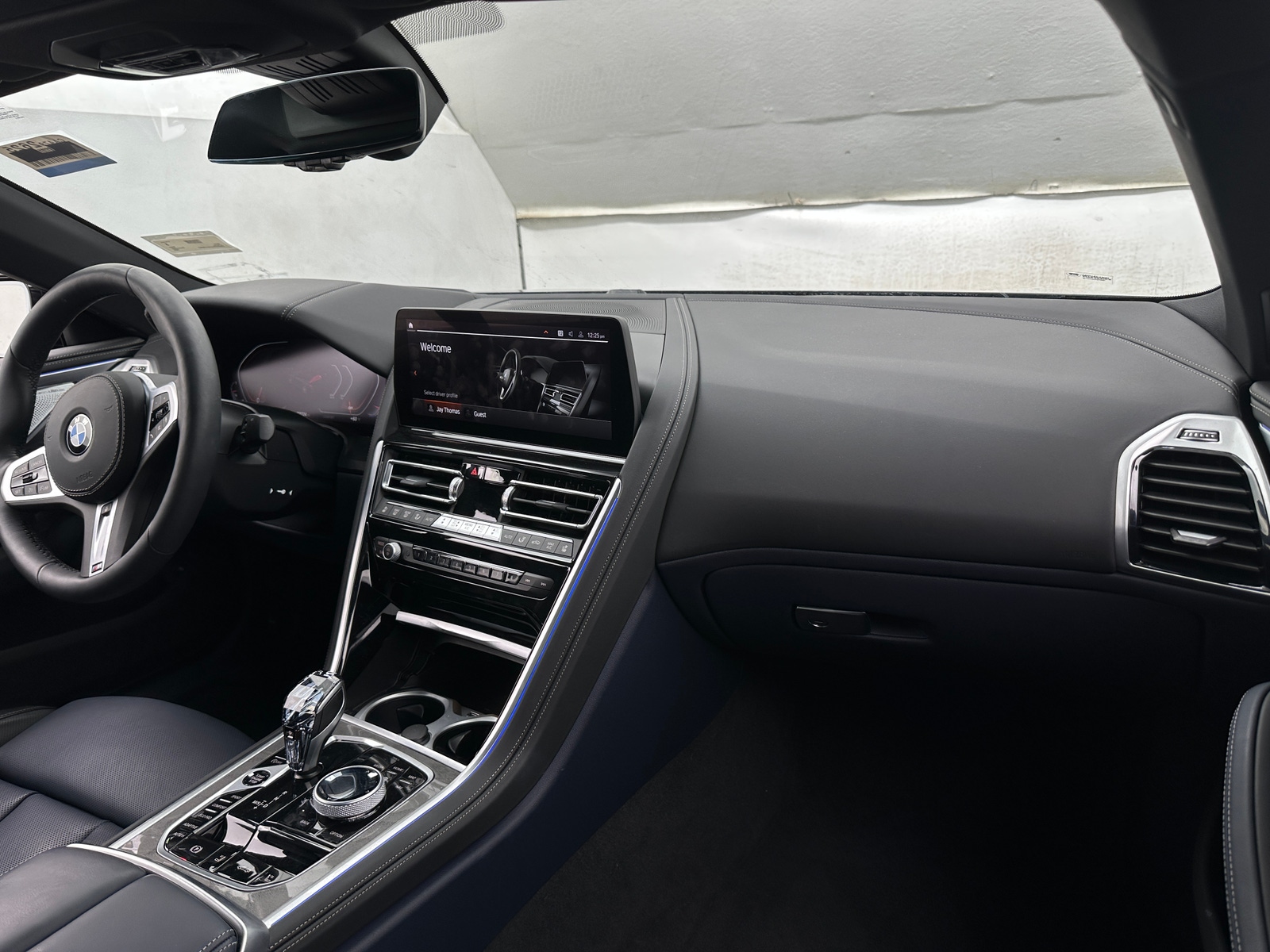 Thumbnail: 2025 BMW 8 Series - 2