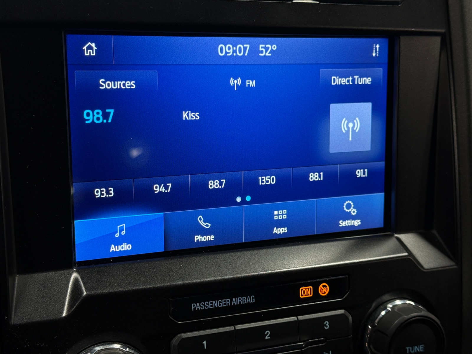 Thumbnail: 2022 Ford Econoline - 4