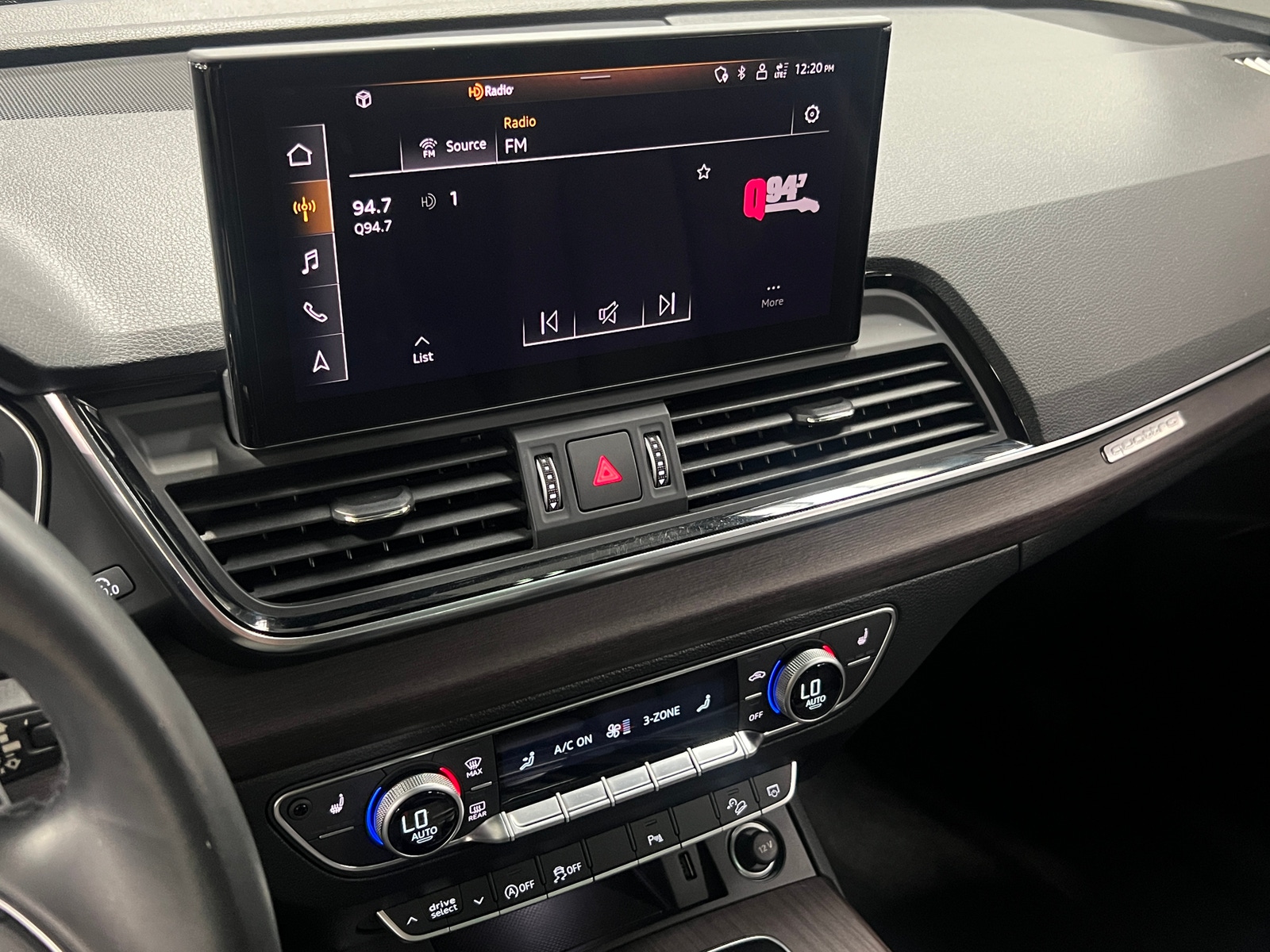 Thumbnail: 2022 Audi Q5 - 3