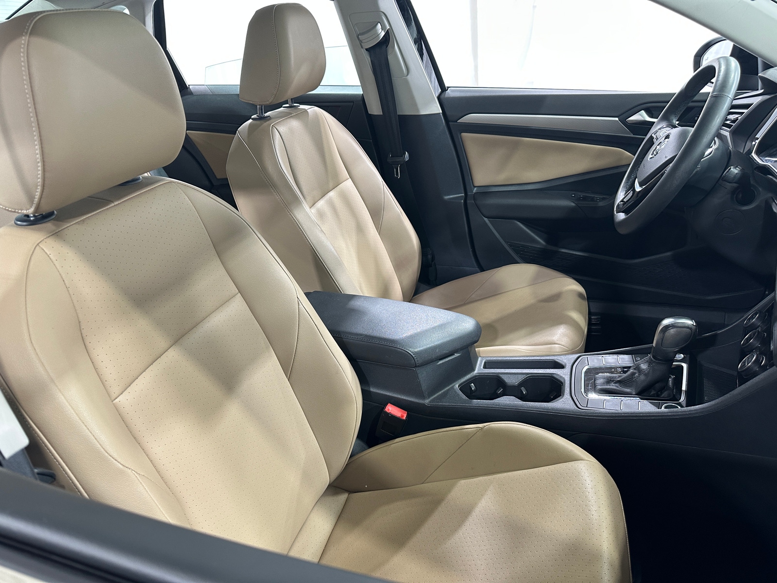 Thumbnail: 2020 Volkswagen Jetta - 2