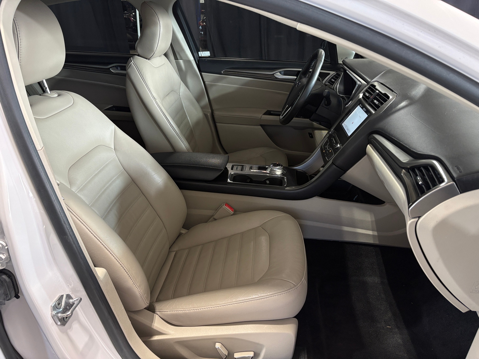 Thumbnail: 2017 Ford Fusion - 2