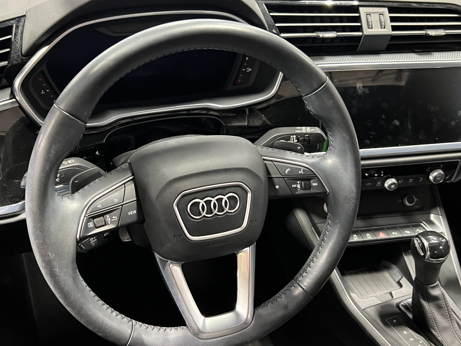 Thumbnail: 2020 Audi Q3 - 4