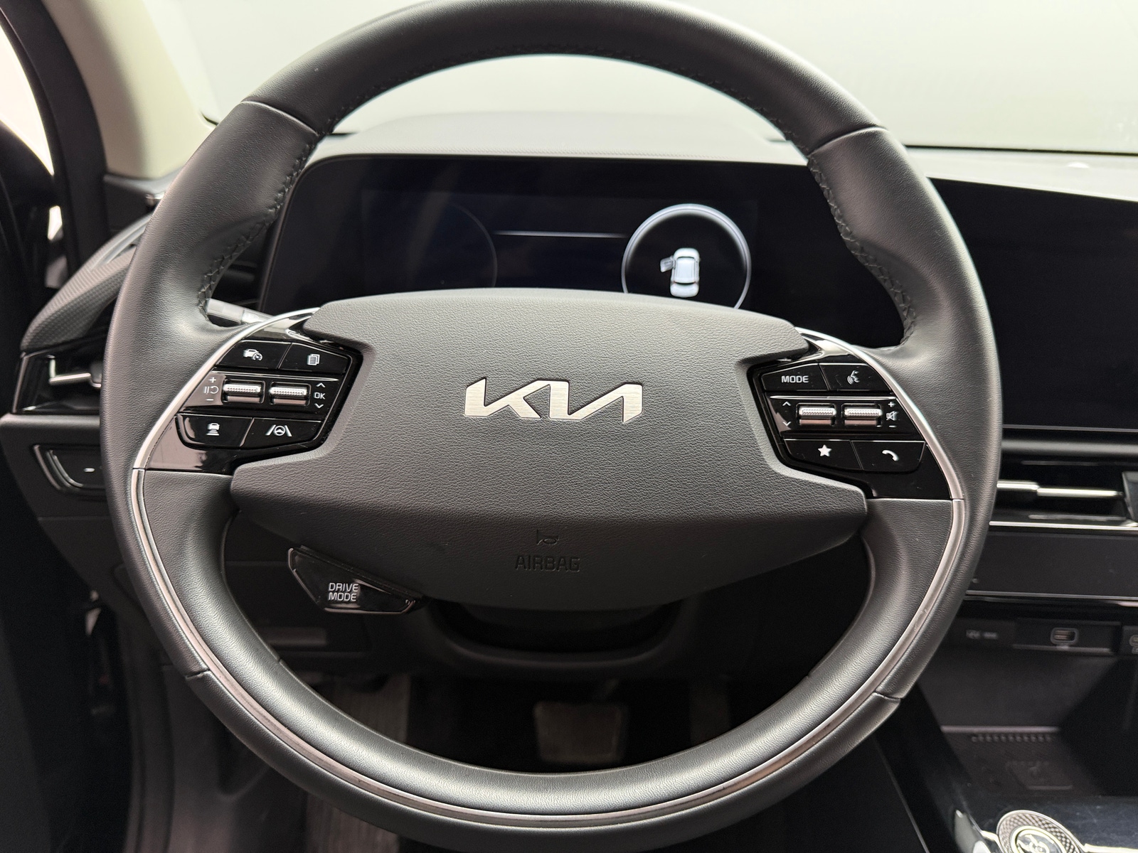 Thumbnail: 2024 Kia Niro - 5