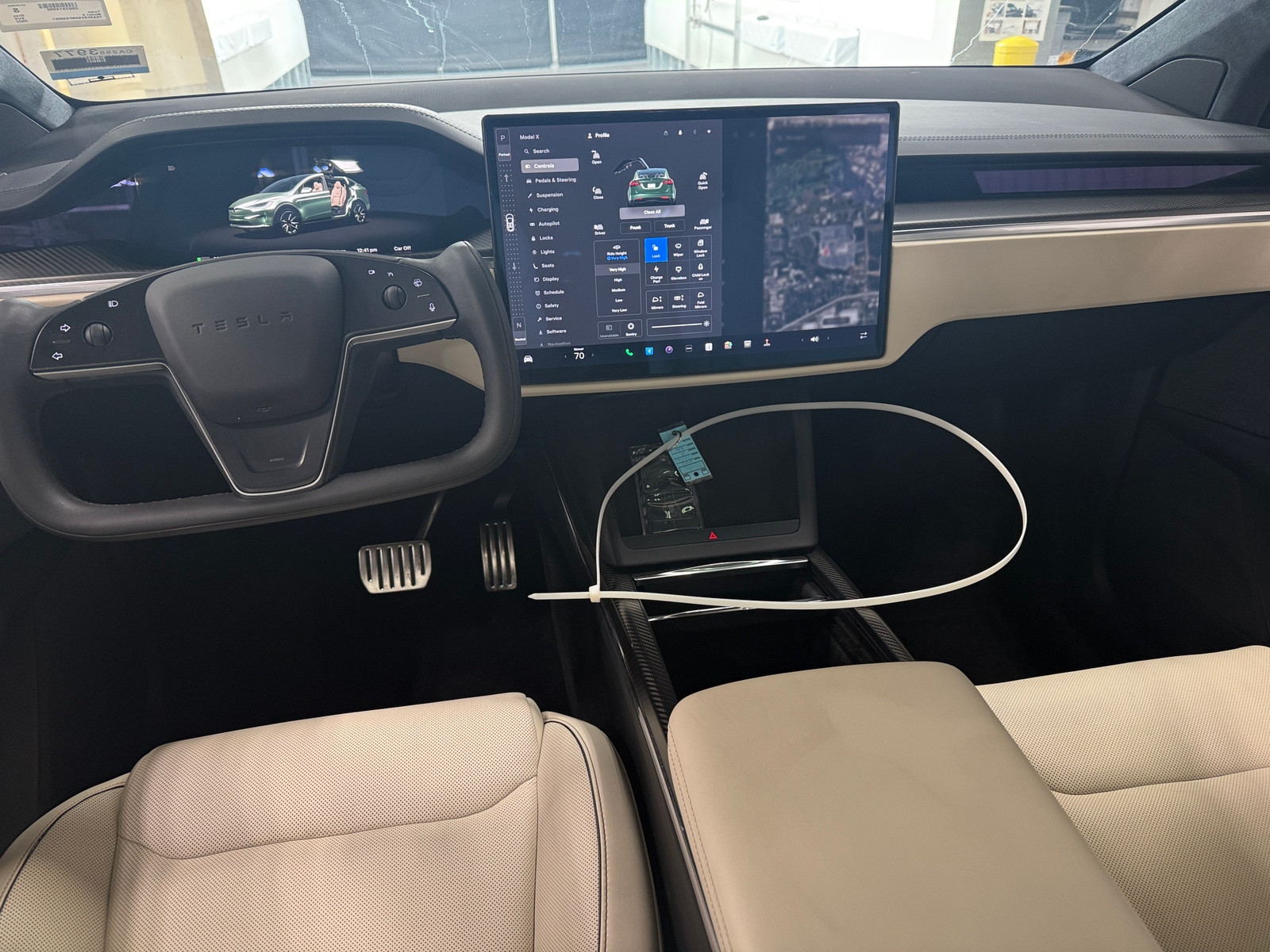 Thumbnail: 2022 Tesla Model X - 2