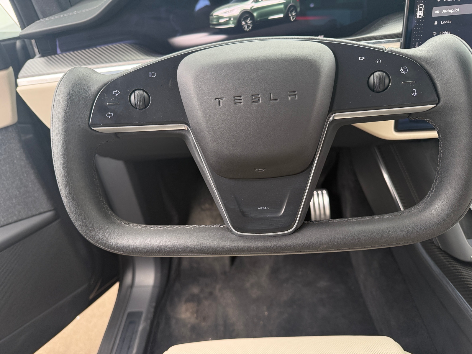 Thumbnail: 2022 Tesla Model X - 4