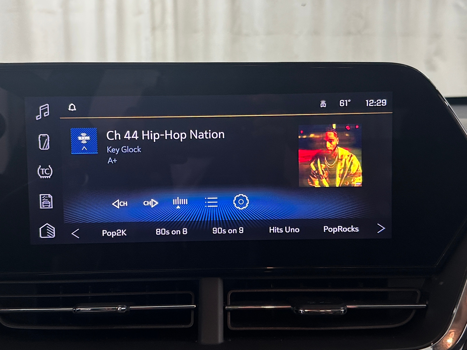 Thumbnail: 2025 Chevrolet Trax - 4