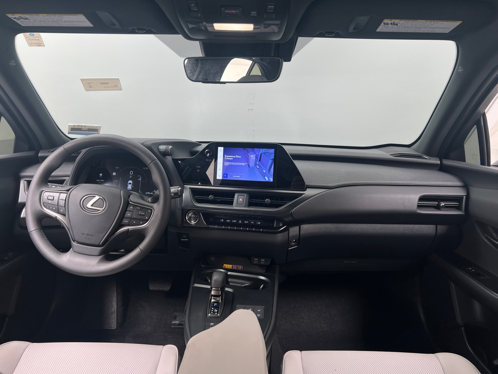 Thumbnail: 2025 Lexus UX - 2