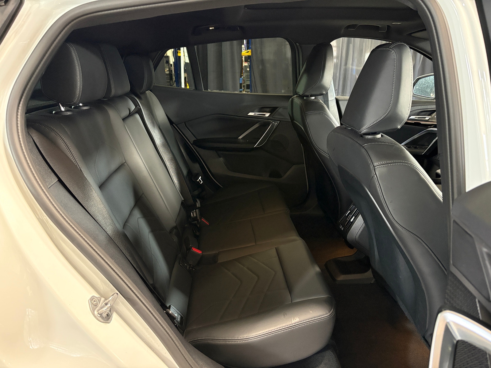 Thumbnail: 2025 BMW X2 - 6