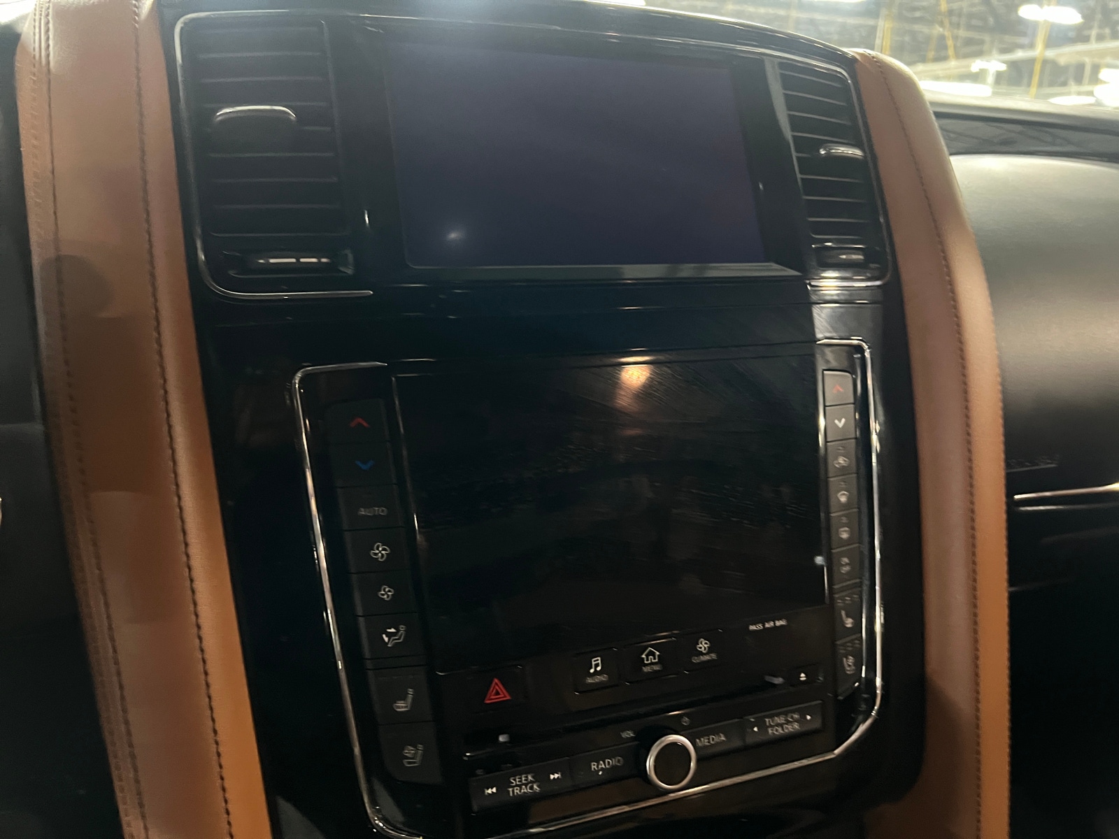 Thumbnail: 2021 INFINITI QX80 - 3