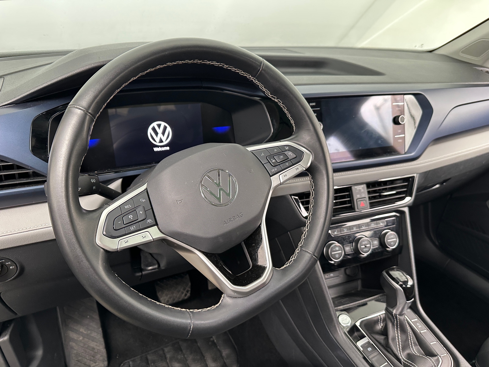 Thumbnail: 2024 Volkswagen Taos - 4