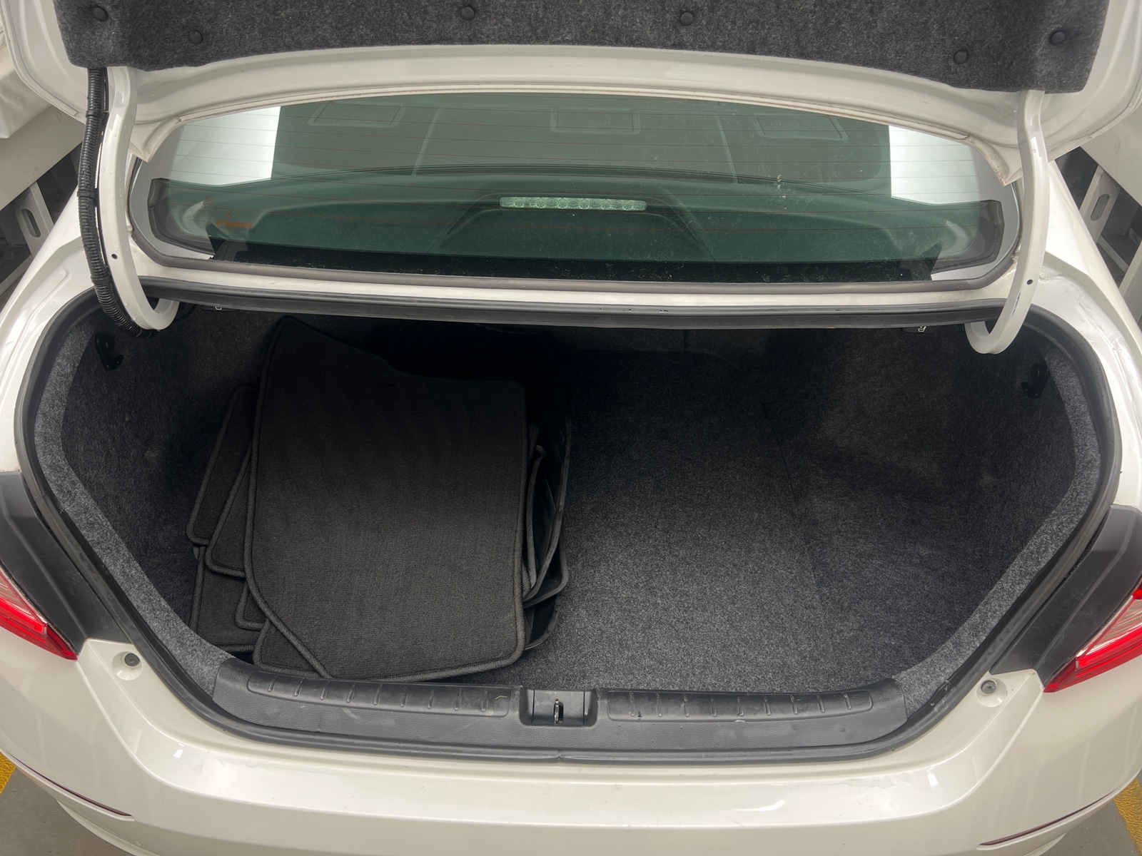 Thumbnail: 2020 Honda Accord - 6