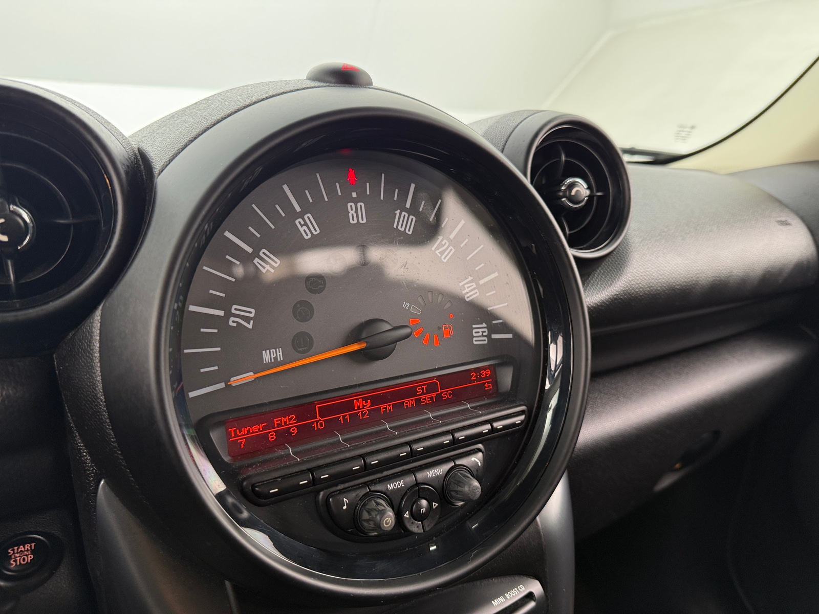 Thumbnail: 2016 MINI Cooper Countryman - 3