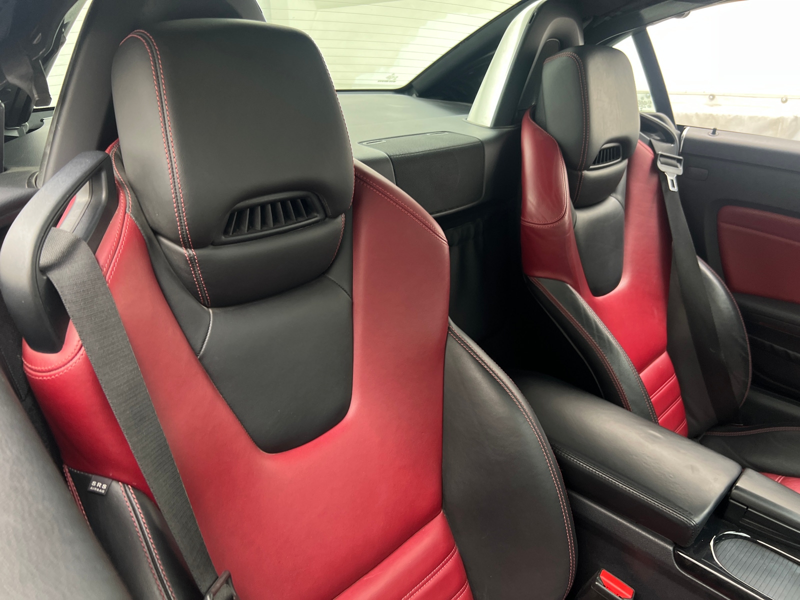 Thumbnail: 2018 Mercedes-Benz SLC - 2