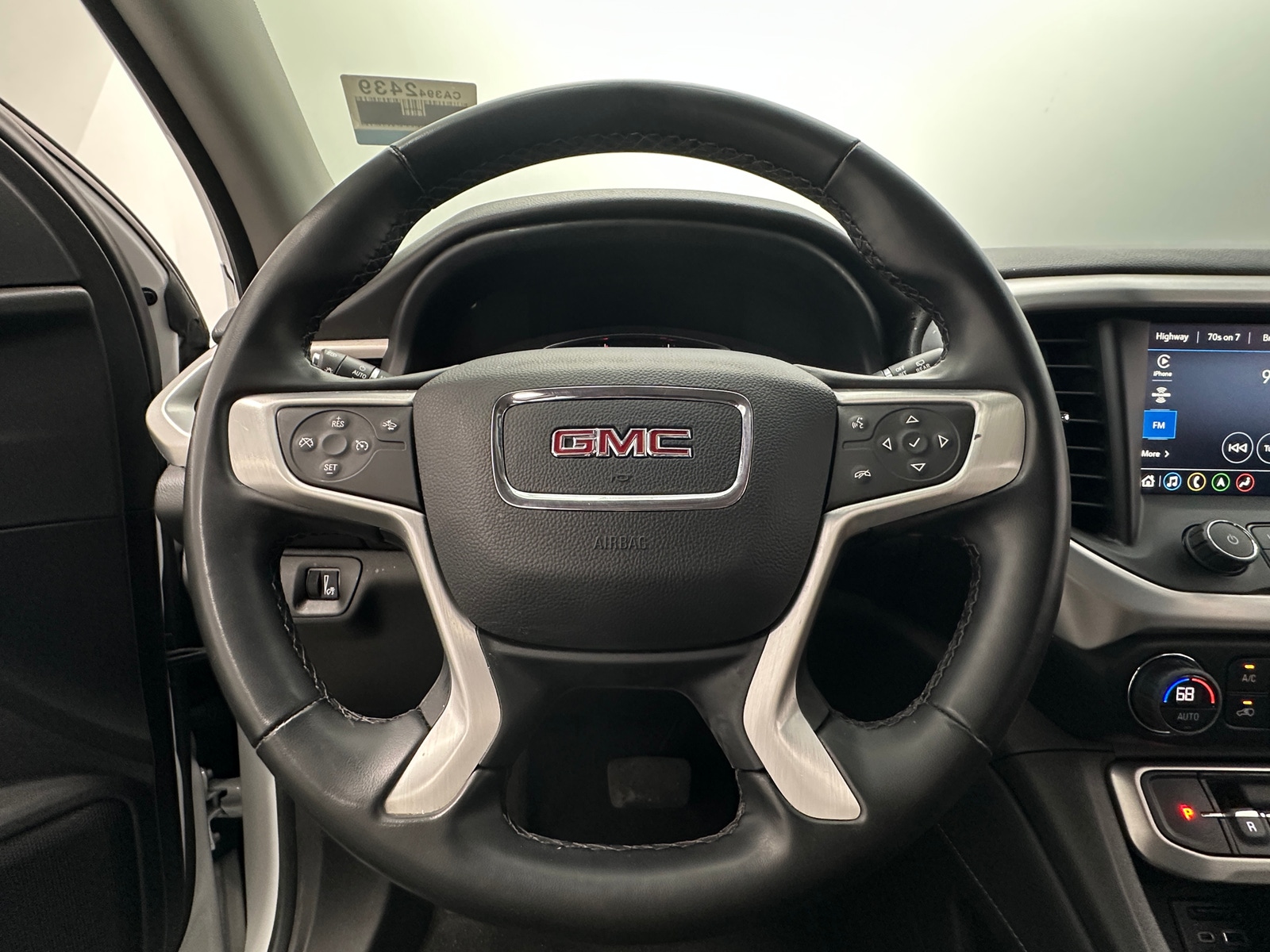 Thumbnail: 2023 GMC Acadia - 4