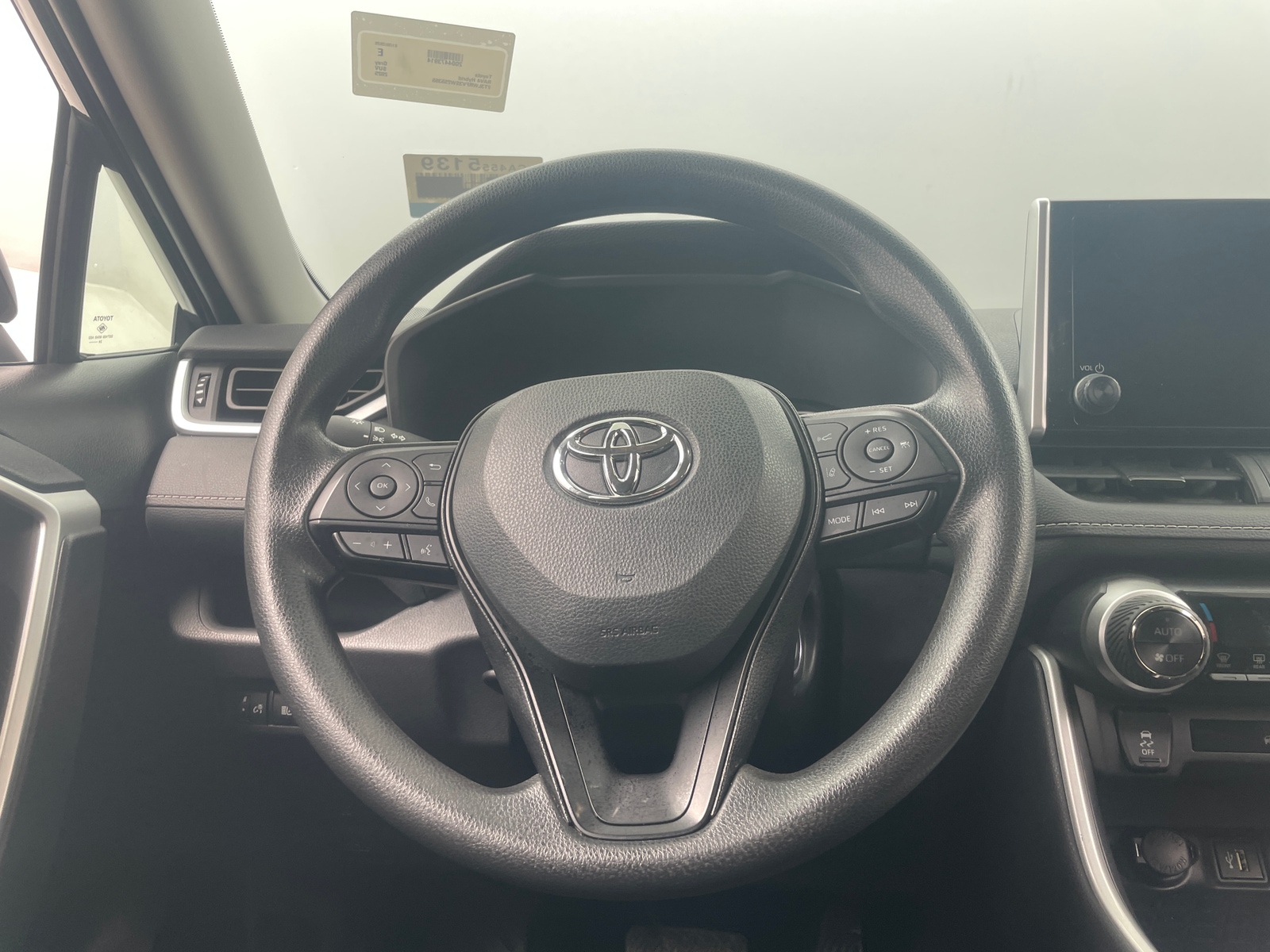 Thumbnail: 2025 Toyota RAV4 - 5