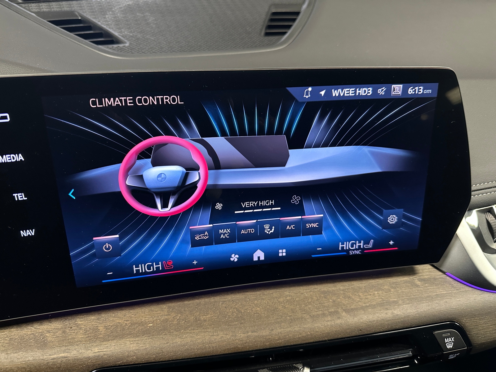 Thumbnail: 2025 BMW X1 - 3